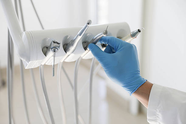 Professional Tooth Extraction technician working in Antlers, OK